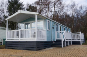Silver Birch Retreat - Percy Woods Country Retreat With 18 HOLE FREE GOLF